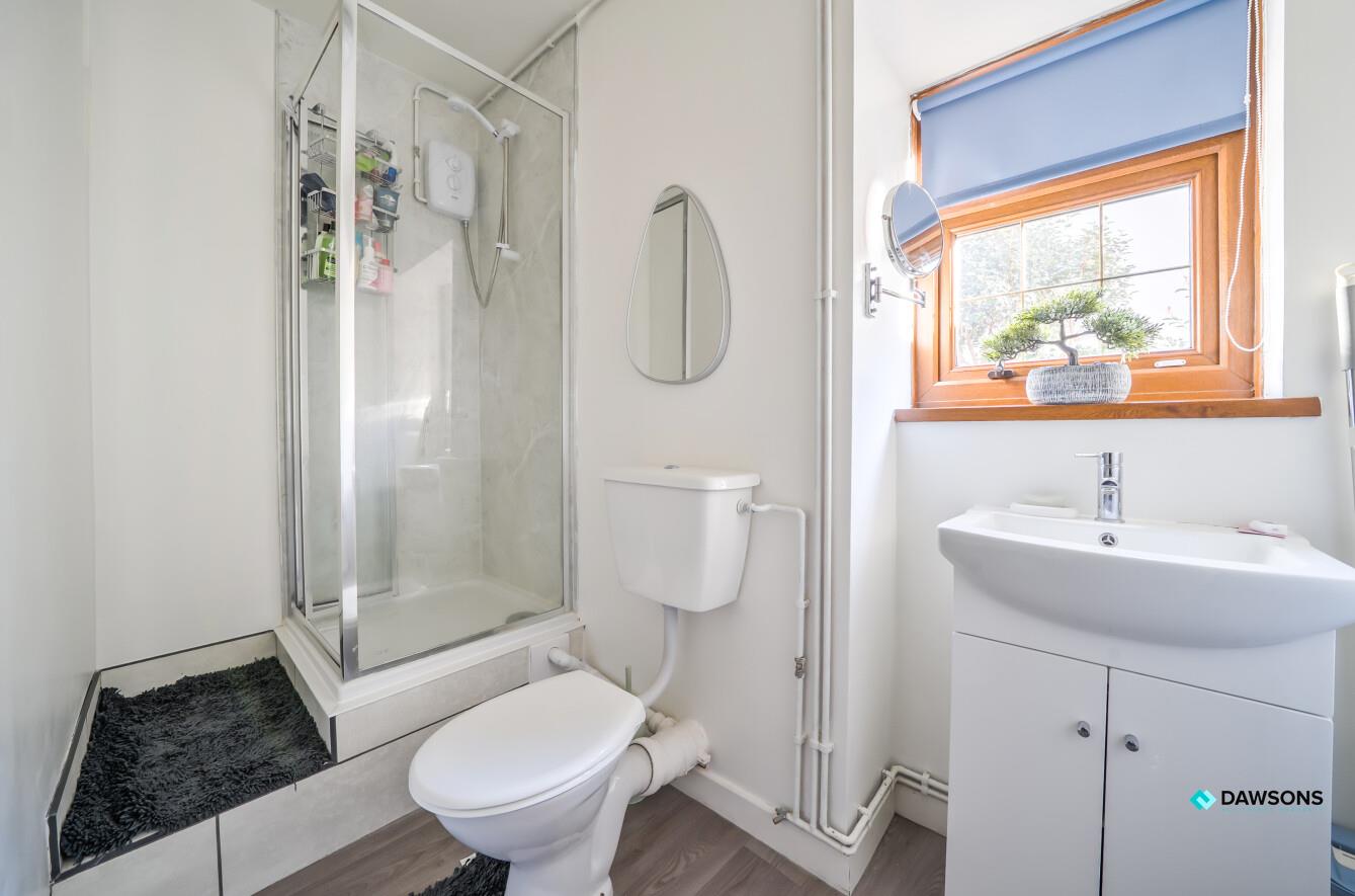 Cwmbach Road, Llanelli, SA15 4PN